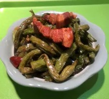 Stewed Long Beans in Clay Pot