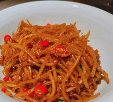 Fried Potato Shreds with Millet and Pork Crumbs