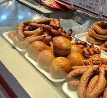 Yuchang Pine Nut Sausage