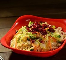 Knife-Sliced Spicy Oil-Poured Noodles