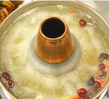 Traditional Clear Soup Pot