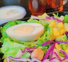 Fresh Lettuce and Seasonal Vegetable Box