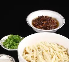 Zhajiangmian