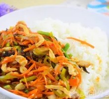 Fish-Flavored Shredded Pork Rice Bowl