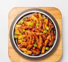 Spicy Lychee Braised Chicken Feet