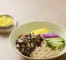 Zhajiangmian