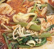 Medium Spicy Premium Old-Style Hot Pot