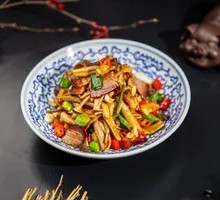 Ganoderma Mushroom Stir-fried with Preserved Pork