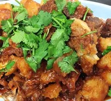 Pork Spine Stewed with Potatoes