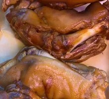 Smoked Braised Pig Trotters