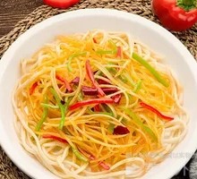 青椒土豆丝盖浇面