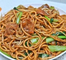 Sausage Stir-Fried Noodles