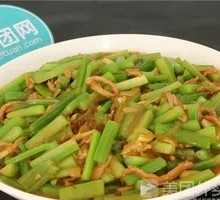 Stir-fried Celery with Rice Noodles