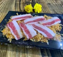 Sour Cabbage with Pork Belly