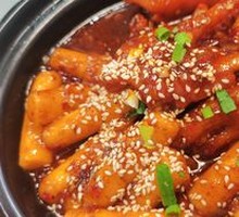 Spicy Chicken Feet with Rice Noodles