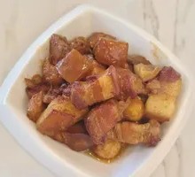 Braised Pork with Eggs