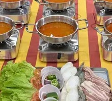 Sour Soup Hot Pot