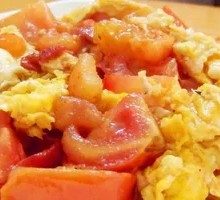 Tomato and Egg Stir-Fry