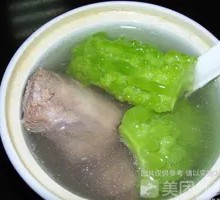 Bitter Melon and Pork Rib Soup