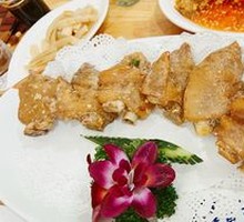 Salted Pepper Pig Trotter