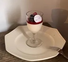 Berry Custard