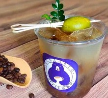 Olive Love Iced Americano