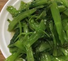 Stir-fried Water Spinach with Garlic