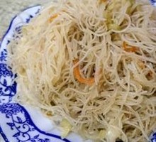 Classic Stir-Fried Rice Noodles