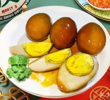 Lion Head Goose Egg