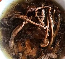Old Duck with Tree Mushroom Soup