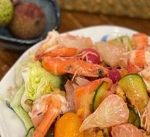 Shrimp and Pomelo Salad