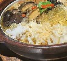 Signature Buddha Jumps Over the Wall Hot Pot