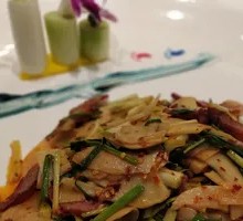 Fresh Bamboo Shoots Stir-Fried with Preserved Meat