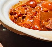 Sauce-Flavored Pig Trotter Stew