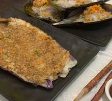 Charcoal-grilled Garlic Butter Scallop with Vermicelli