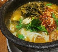 Braised Pork Intestine Rice Noodles