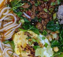 Old-Style Meat Sauce Rice Noodles
