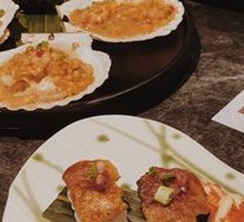 Grilled Scallops on Iron Plate