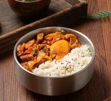 Potato and Beef Rice Bowl