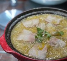 Sour Cabbage with Pork Belly Soup
