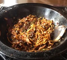 Braised Pork and Spare Ribs Noodles