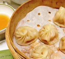 Hangzhou-style Steamed Buns