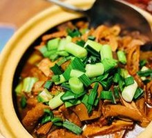 Miaojie Beef Offal Hot Pot