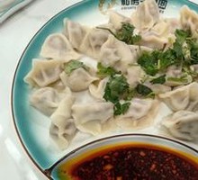 Sour Cabbage Beef Dumplings