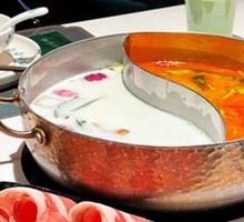 Tom Yum Coconut Dual Pot
