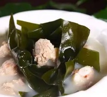 Kelp Winter Melon Pork Rib Soup