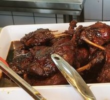 Shanghai-style Braised Duck Leg