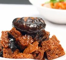 Shanghai-style Braised Wheat Gluten