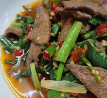 Garlic Shoot and Pig Liver Stir-fry