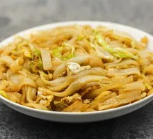 Sausage and Egg Fried Rice Noodles